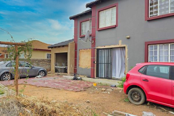 4 Bedroom Property for Sale in Rosslyn Gauteng