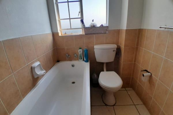 4 Bedroom Property for Sale in Rosslyn Gauteng