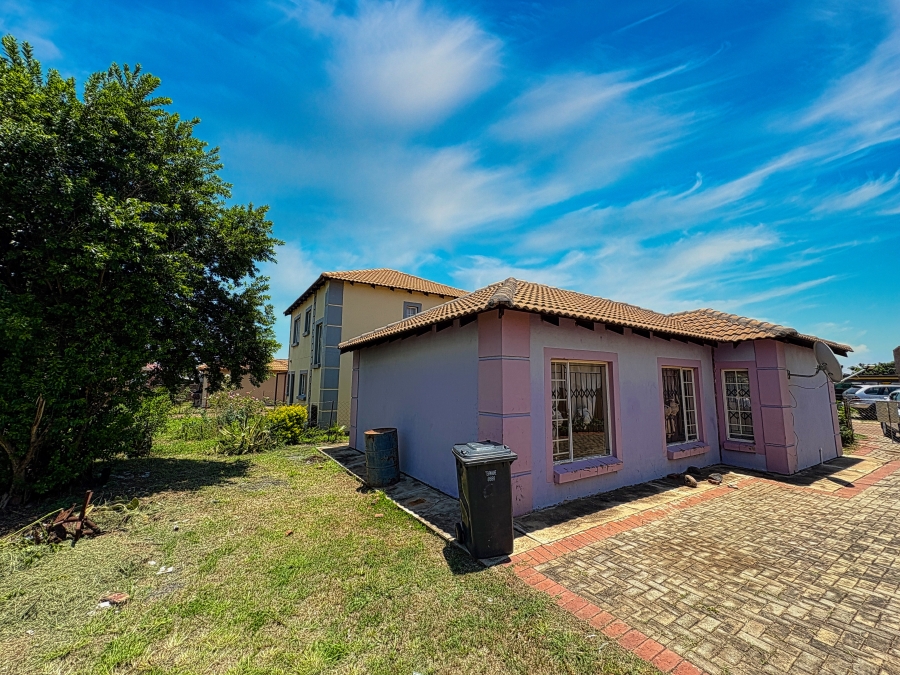 3 Bedroom Property for Sale in Rosslyn Gauteng