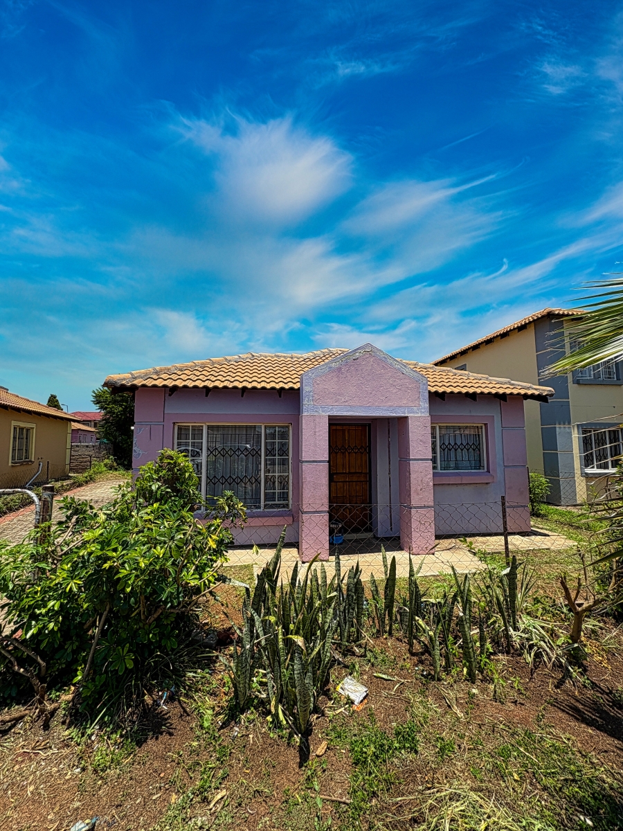 3 Bedroom Property for Sale in Rosslyn Gauteng