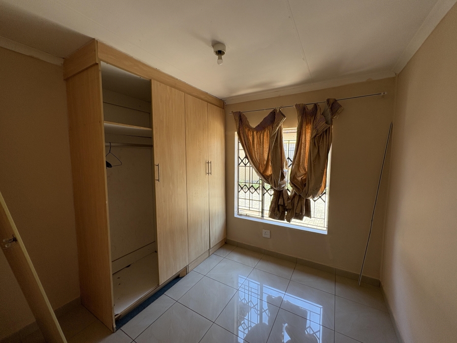 3 Bedroom Property for Sale in Rosslyn Gauteng