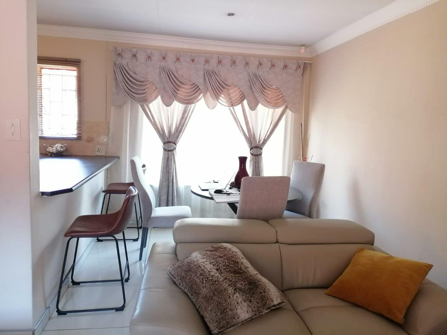 To Let 3 Bedroom Property for Rent in Theresa Park Gauteng