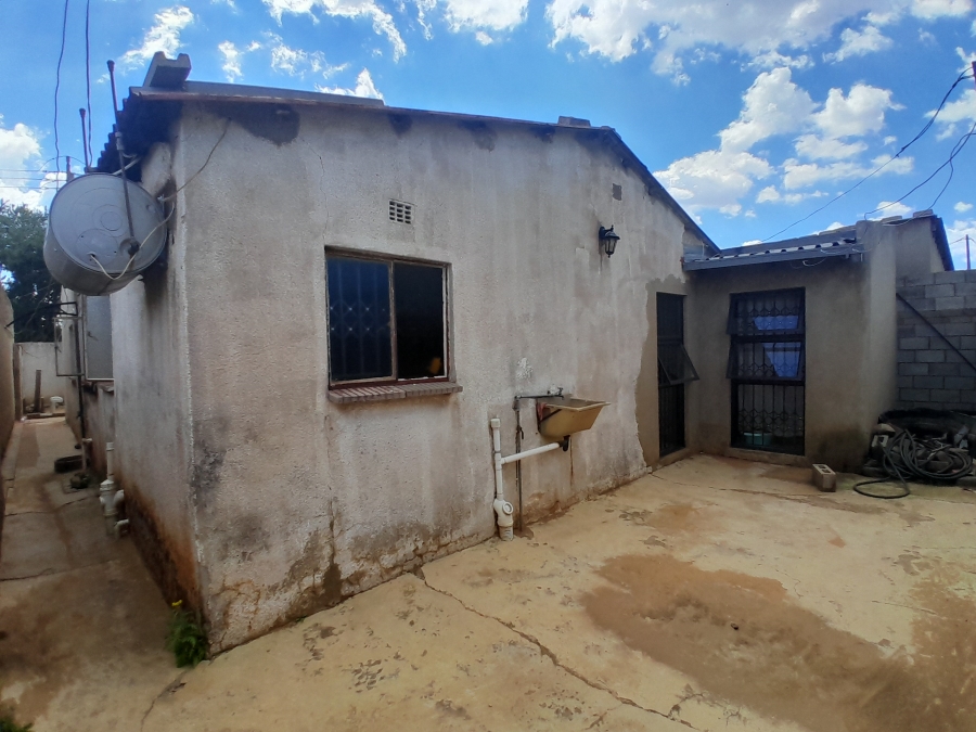 3 Bedroom Property for Sale in Tshepisong Gauteng