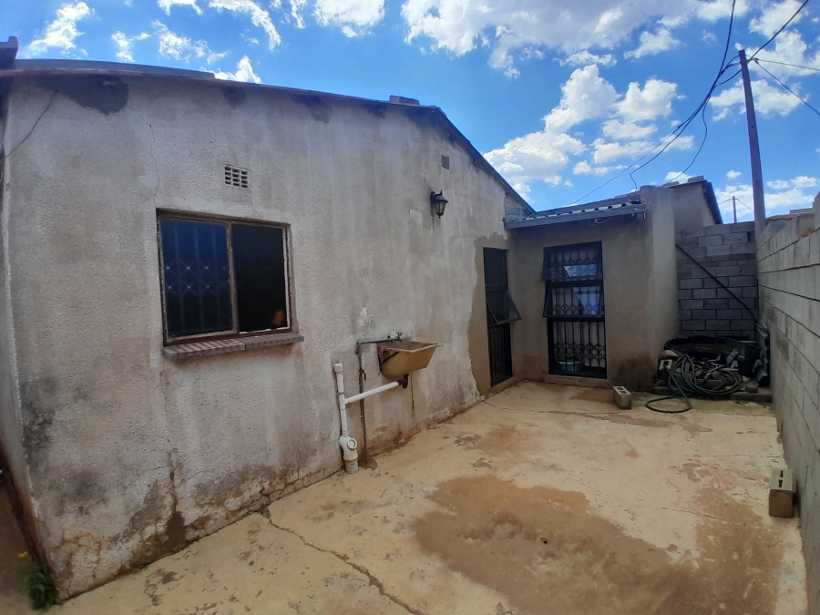 3 Bedroom Property for Sale in Tshepisong Gauteng