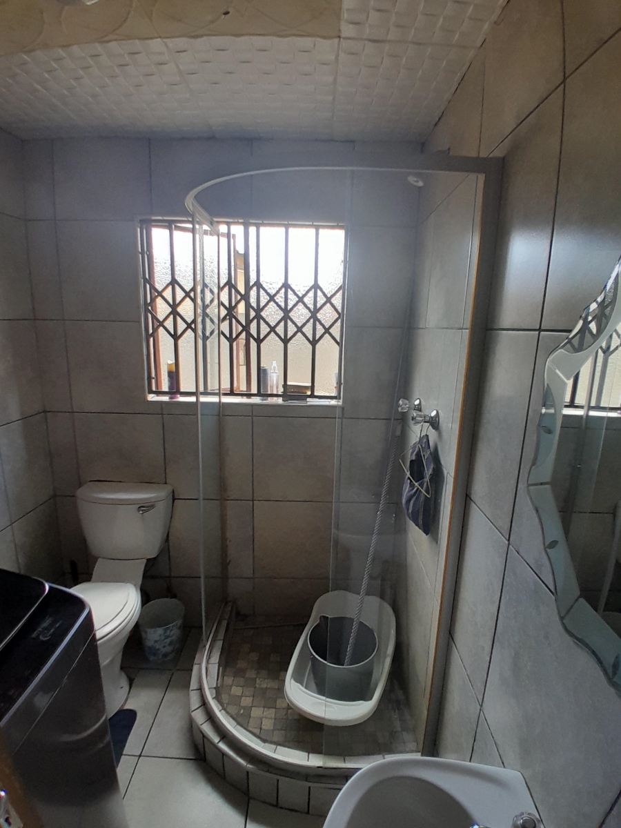 3 Bedroom Property for Sale in Tshepisong Gauteng