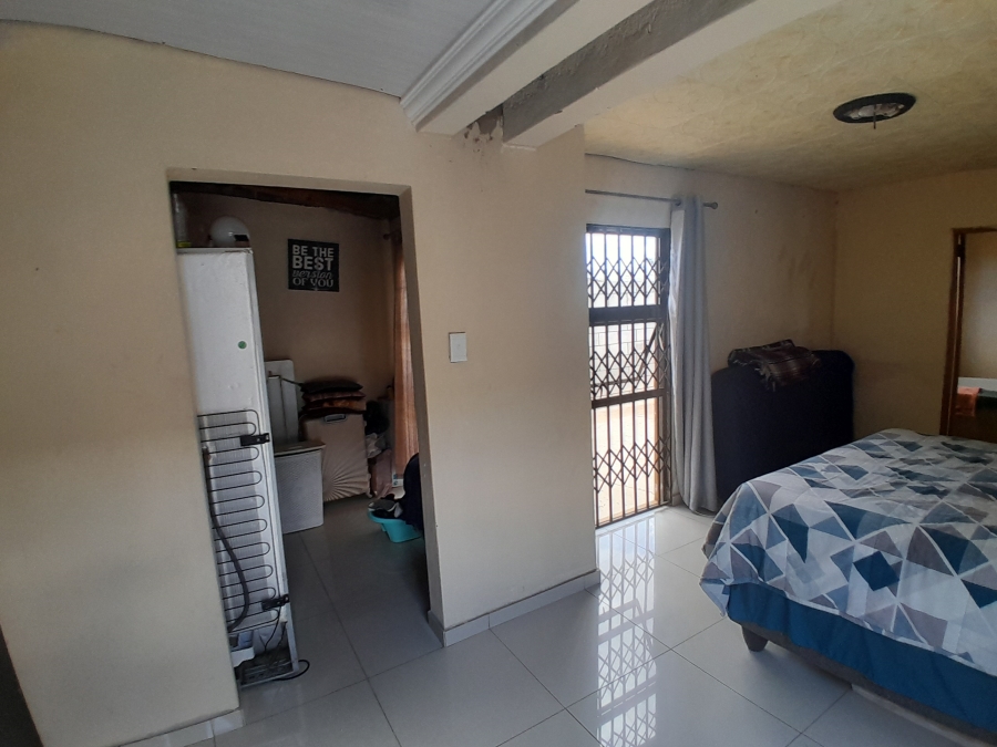 3 Bedroom Property for Sale in Tshepisong Gauteng