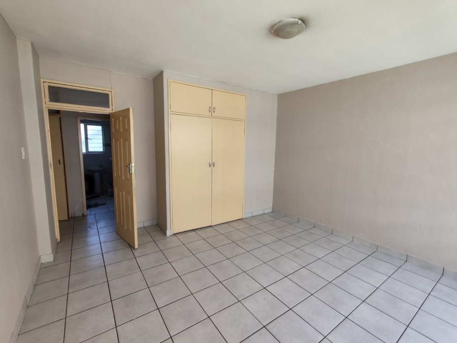 To Let 2 Bedroom Property for Rent in Florida Gauteng