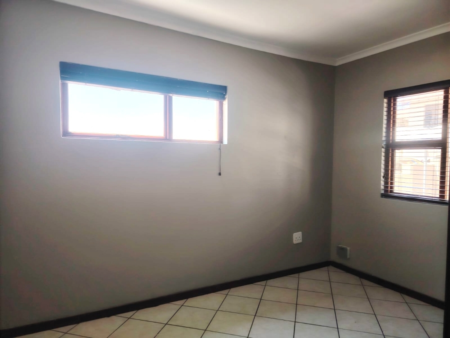 2 Bedroom Property for Sale in Meyersdal Gauteng