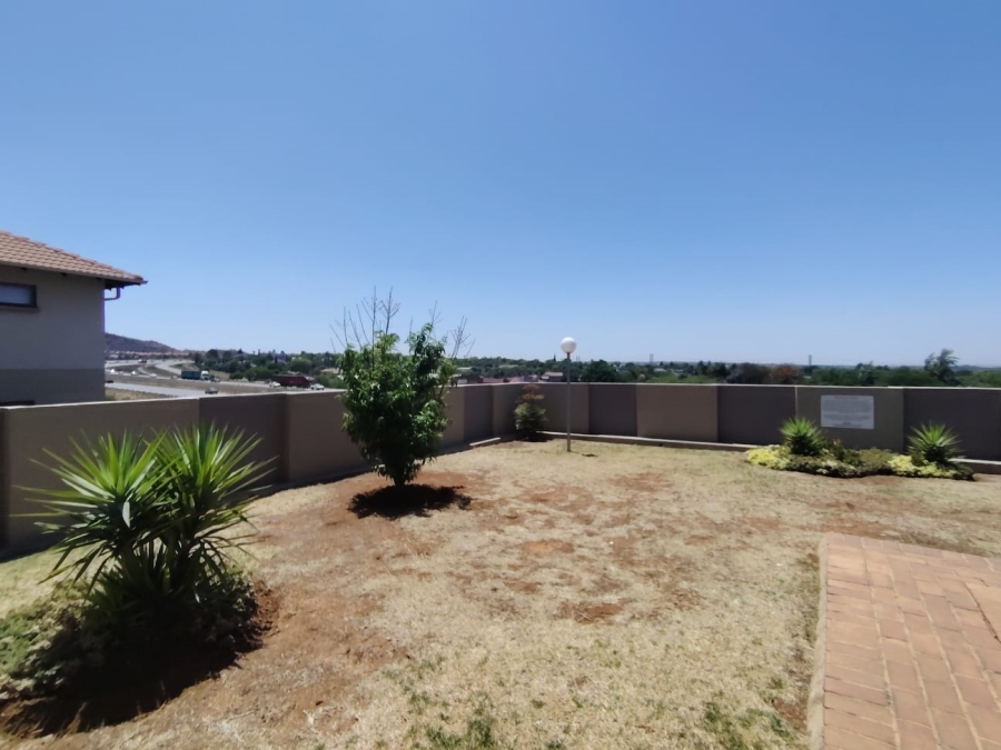 2 Bedroom Property for Sale in Meyersdal Gauteng