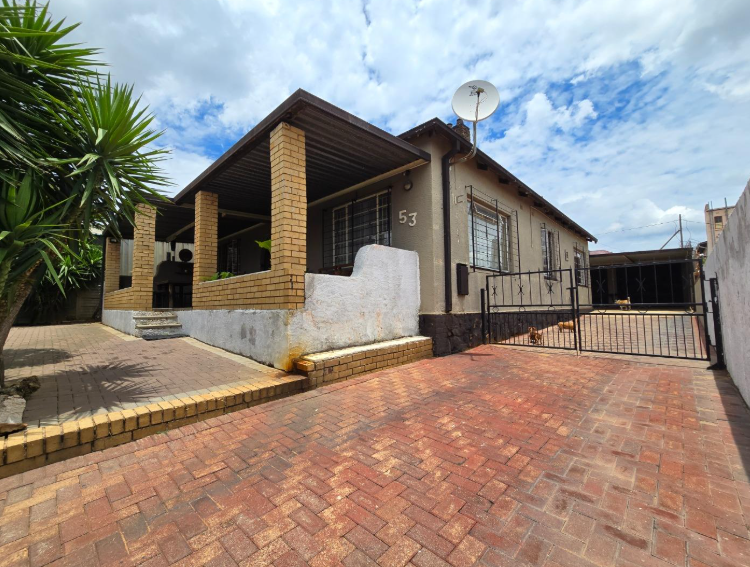 4 Bedroom Property for Sale in Rosettenville Gauteng