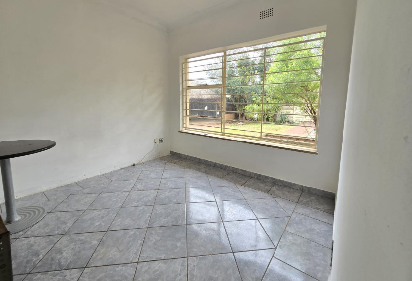 3 Bedroom Property for Sale in Ridgeway Gauteng