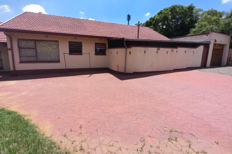 3 Bedroom Property for Sale in Ridgeway Gauteng