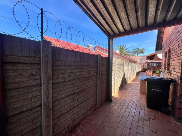 3 Bedroom Property for Sale in Lenasia South Gauteng