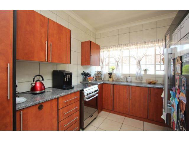 3 Bedroom Property for Sale in Edenvale Central Gauteng