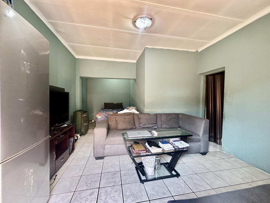 7 Bedroom Property for Sale in Rosettenville Gauteng