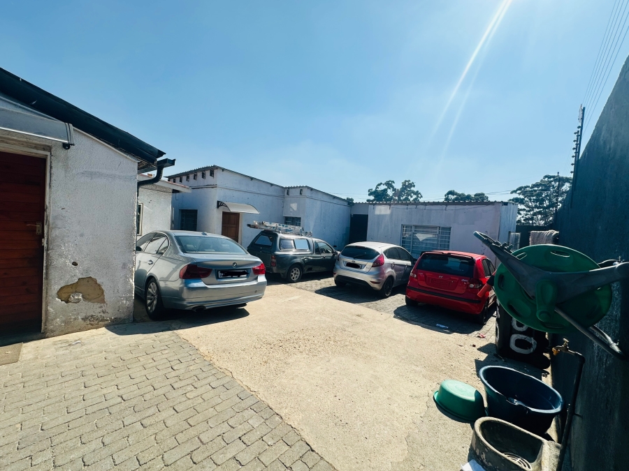 7 Bedroom Property for Sale in Rosettenville Gauteng