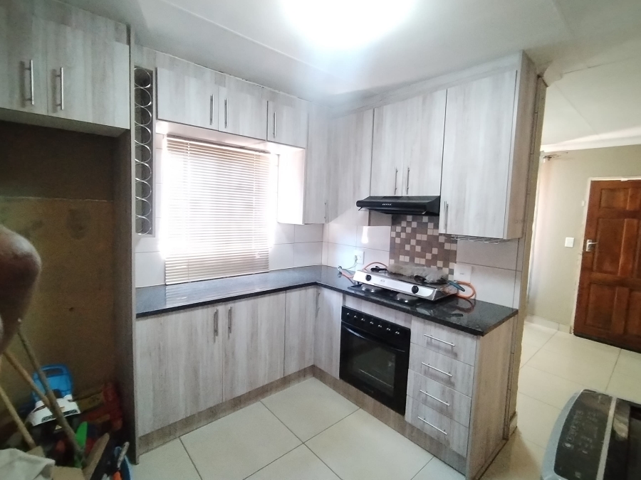 To Let 3 Bedroom Property for Rent in Vosloorus Gauteng