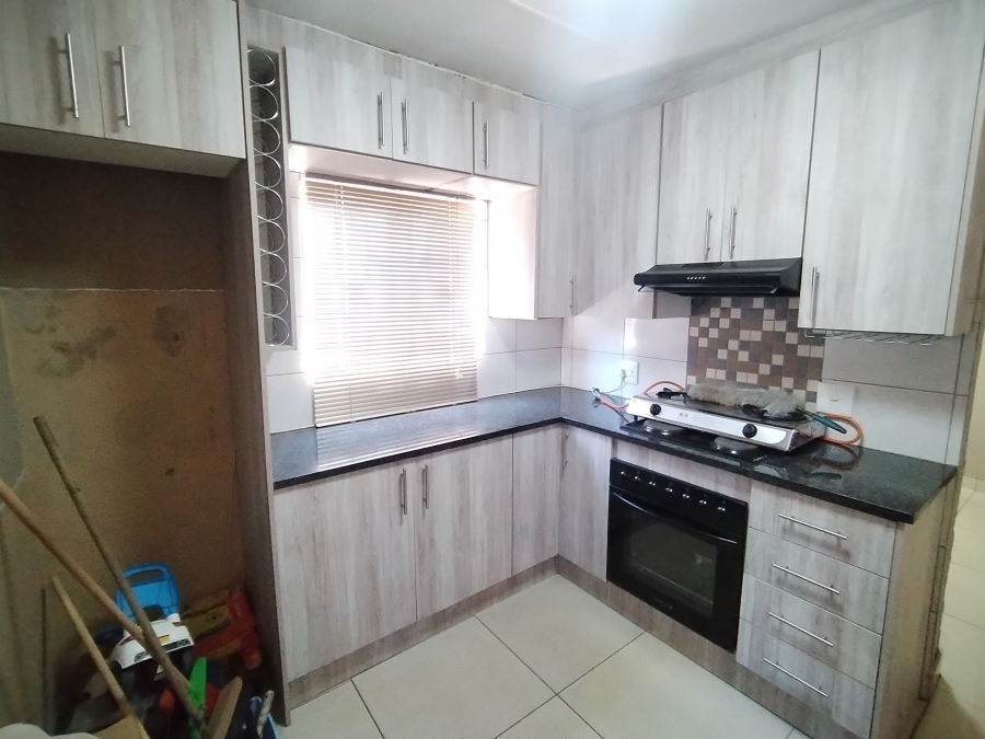 To Let 3 Bedroom Property for Rent in Vosloorus Gauteng