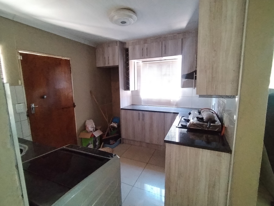 To Let 3 Bedroom Property for Rent in Vosloorus Gauteng