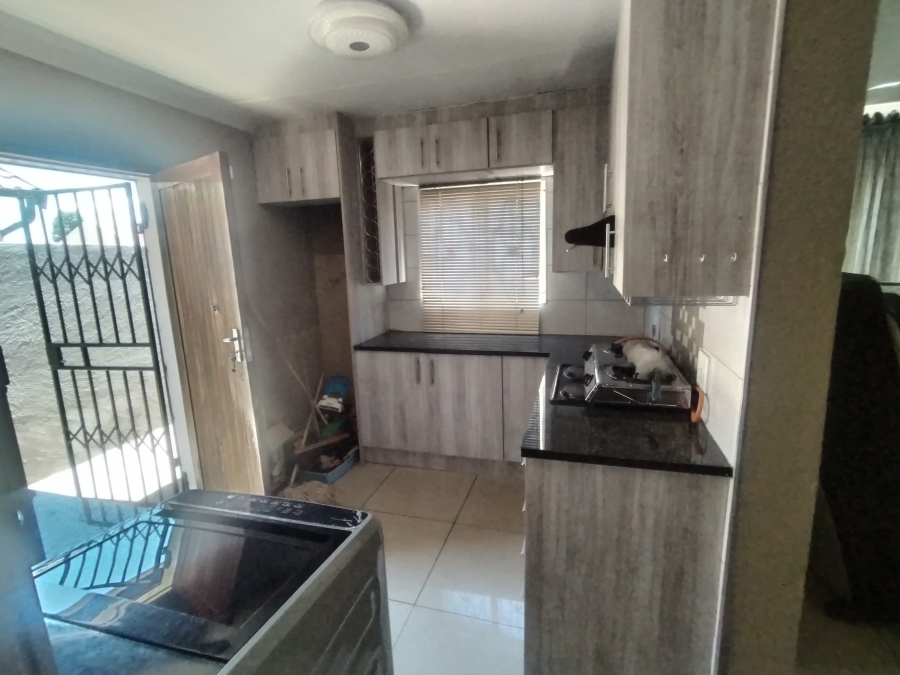 To Let 3 Bedroom Property for Rent in Vosloorus Gauteng