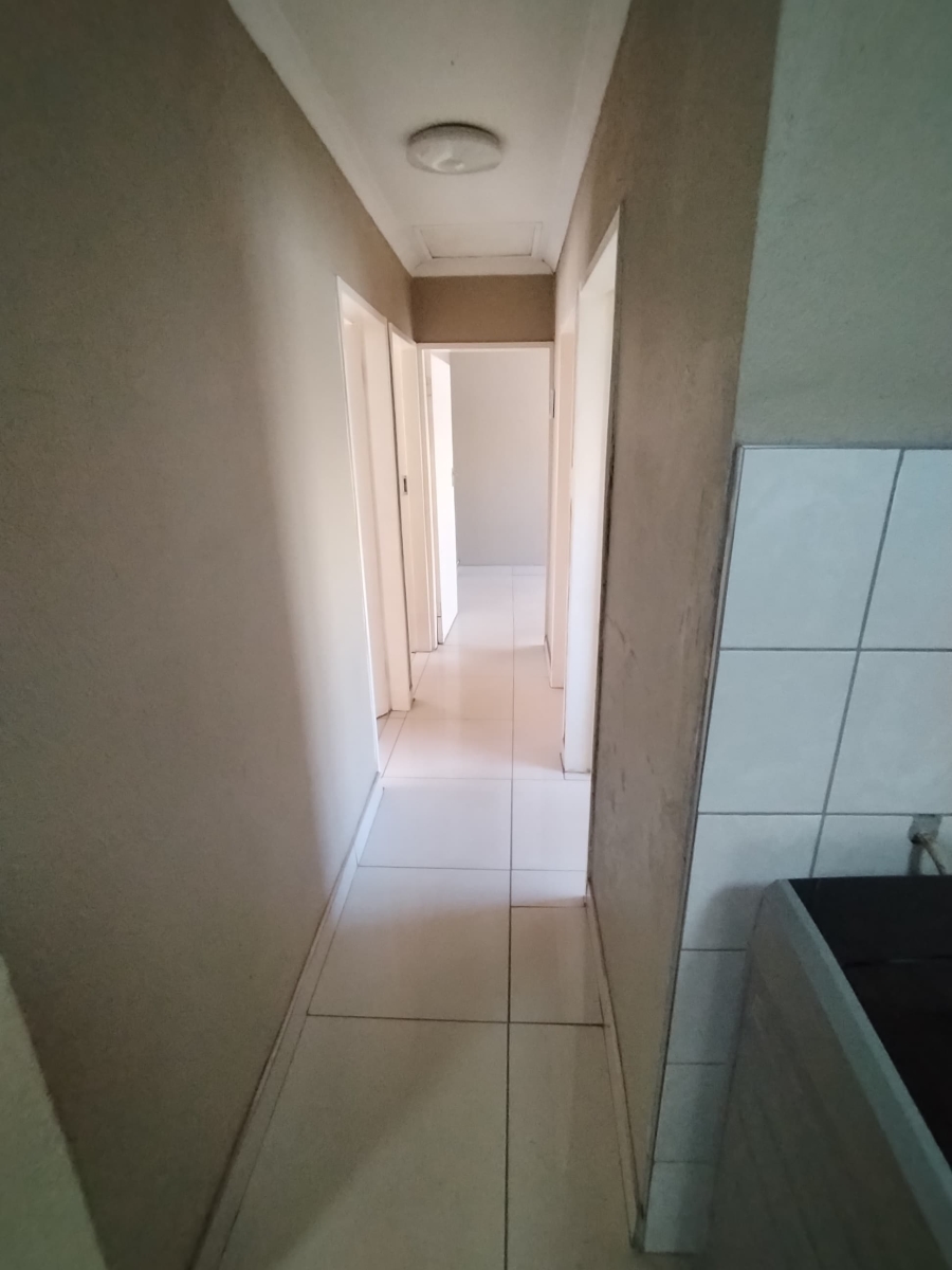 To Let 3 Bedroom Property for Rent in Vosloorus Gauteng