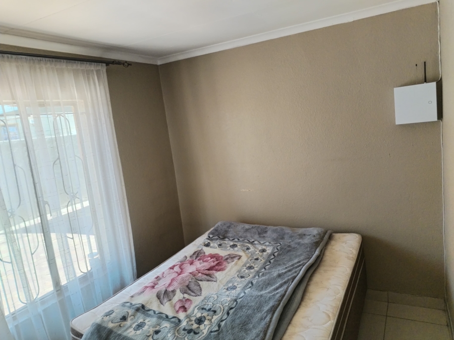 To Let 3 Bedroom Property for Rent in Vosloorus Gauteng