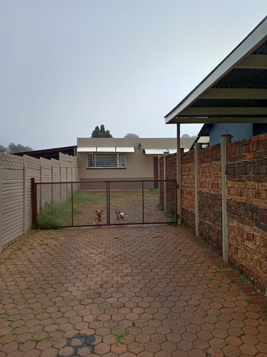 3 Bedroom Property for Sale in Lewisham Gauteng