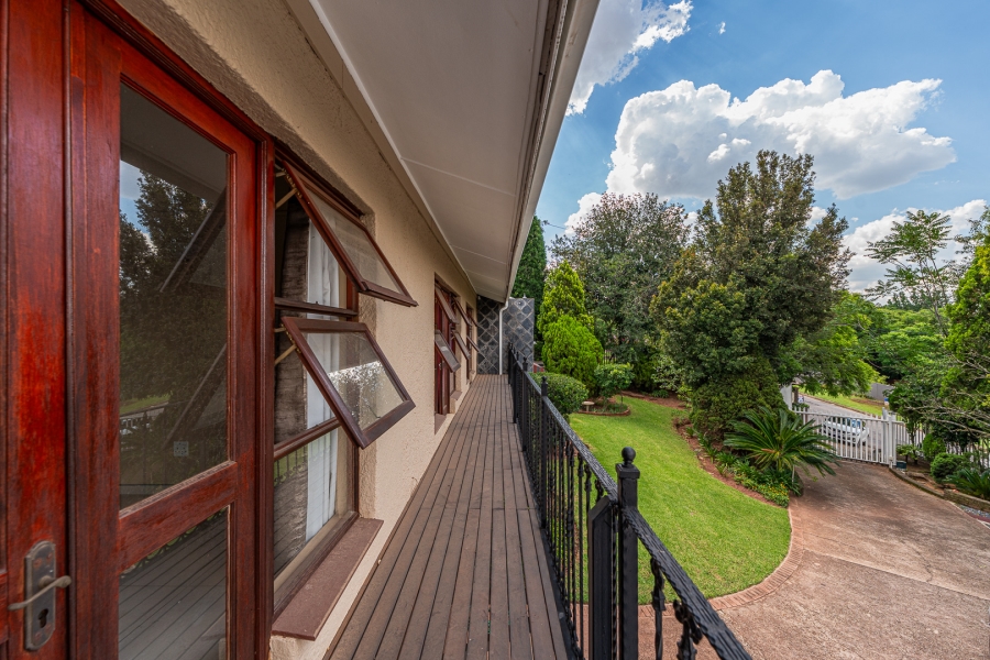 8 Bedroom Property for Sale in Floracliffe Gauteng