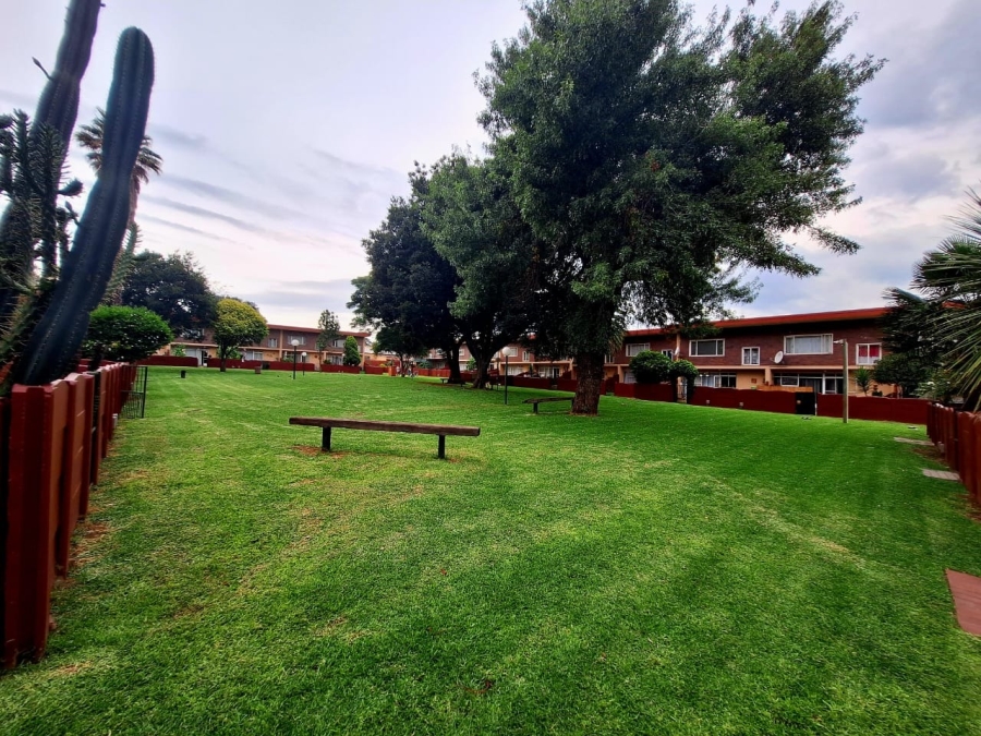 2 Bedroom Property for Sale in Witfield Gauteng