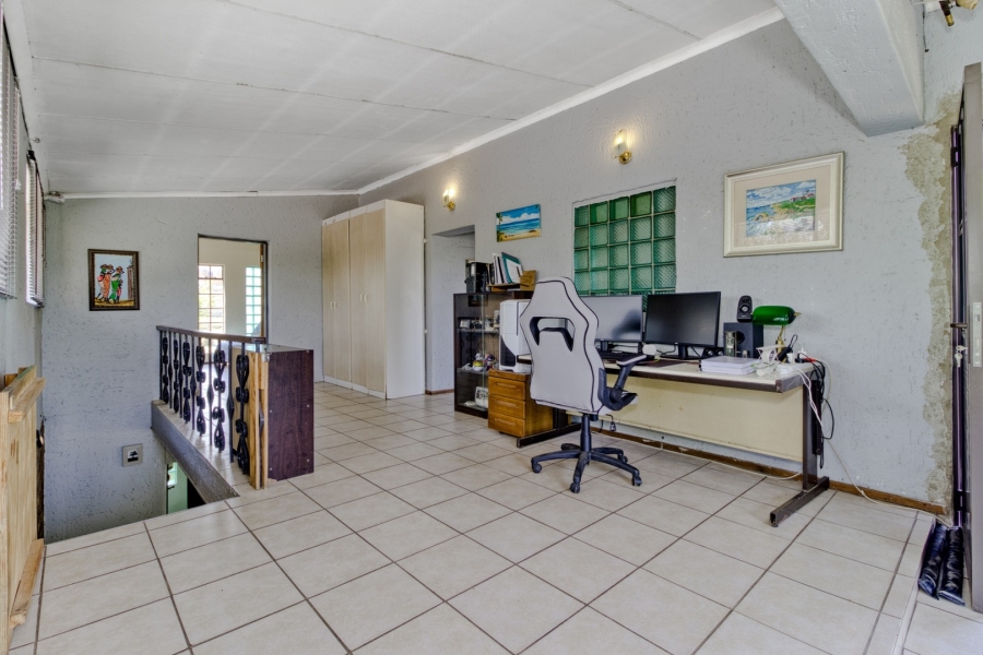 0 Bedroom Property for Sale in Chartwell Gauteng