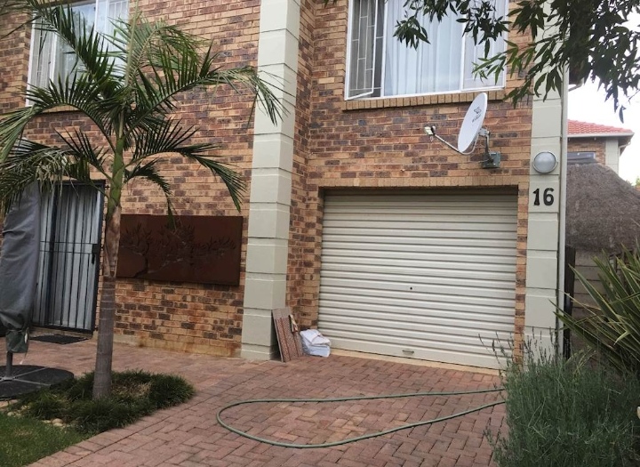 To Let 3 Bedroom Property for Rent in Wilgeheuwel Gauteng