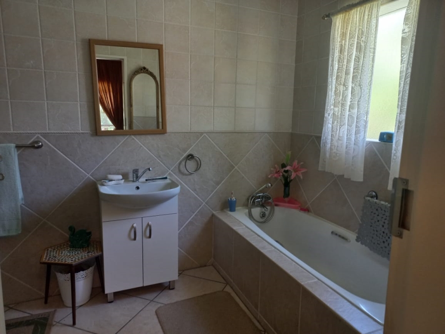 3 Bedroom Property for Sale in Vanderbijlpark SE 2 Gauteng