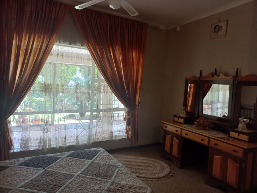 3 Bedroom Property for Sale in Vanderbijlpark SE 2 Gauteng