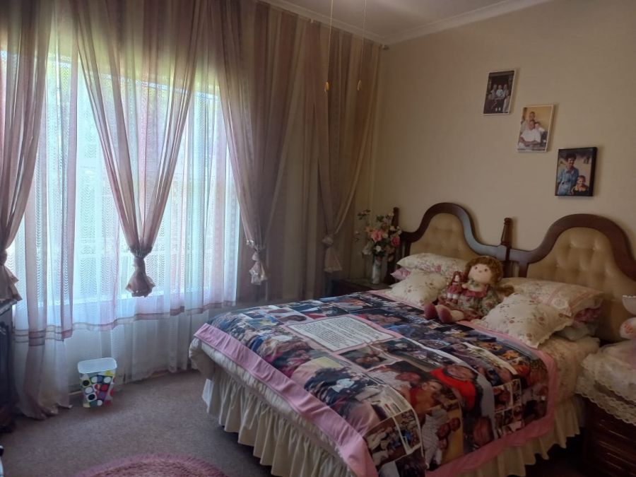 3 Bedroom Property for Sale in Vanderbijlpark SE 2 Gauteng