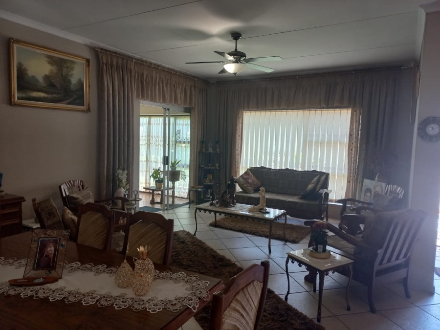 3 Bedroom Property for Sale in Vanderbijlpark SE 2 Gauteng