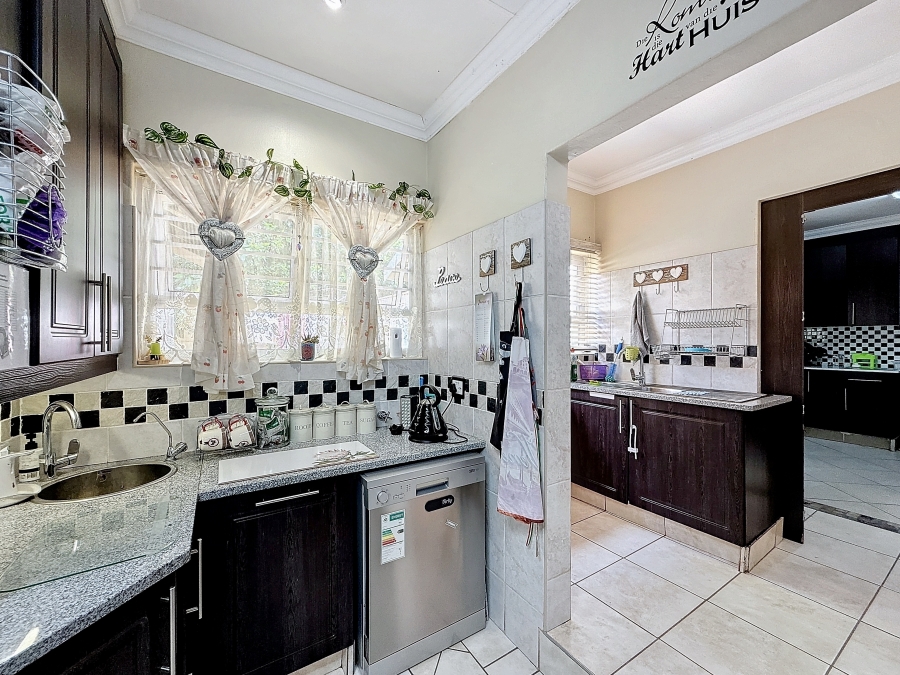 4 Bedroom Property for Sale in Wonderboom Gauteng