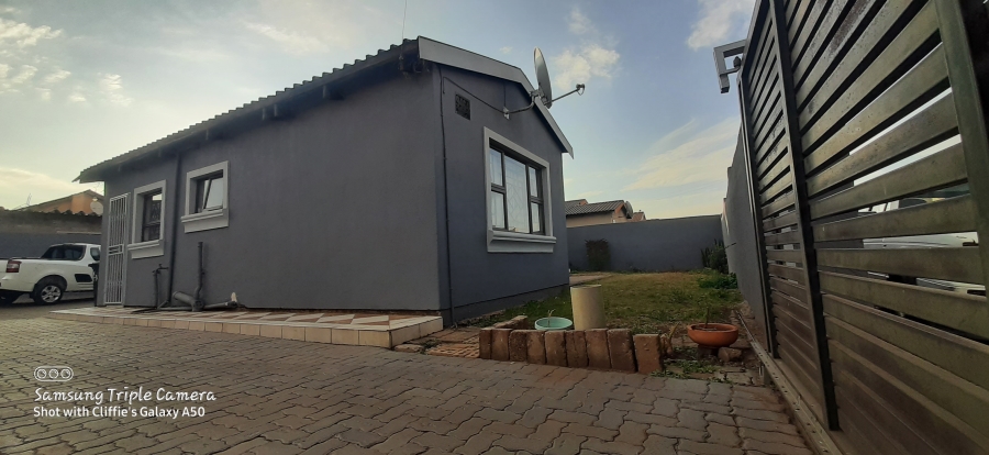 2 Bedroom Property for Sale in Tokoza Ext 2 Gauteng