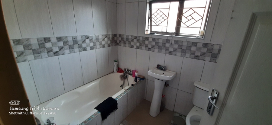 2 Bedroom Property for Sale in Tokoza Ext 2 Gauteng