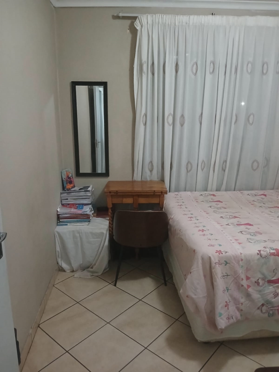 3 Bedroom Property for Sale in Roodekop Gauteng