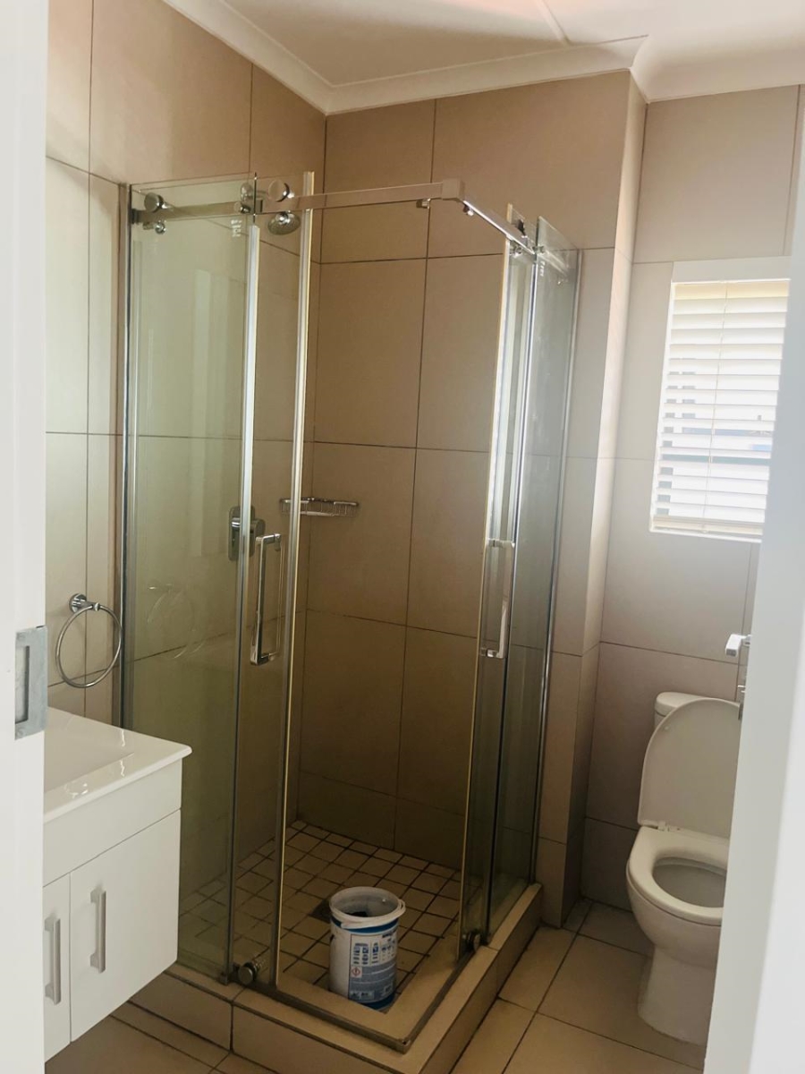 To Let 2 Bedroom Property for Rent in Erand Gardens Gauteng