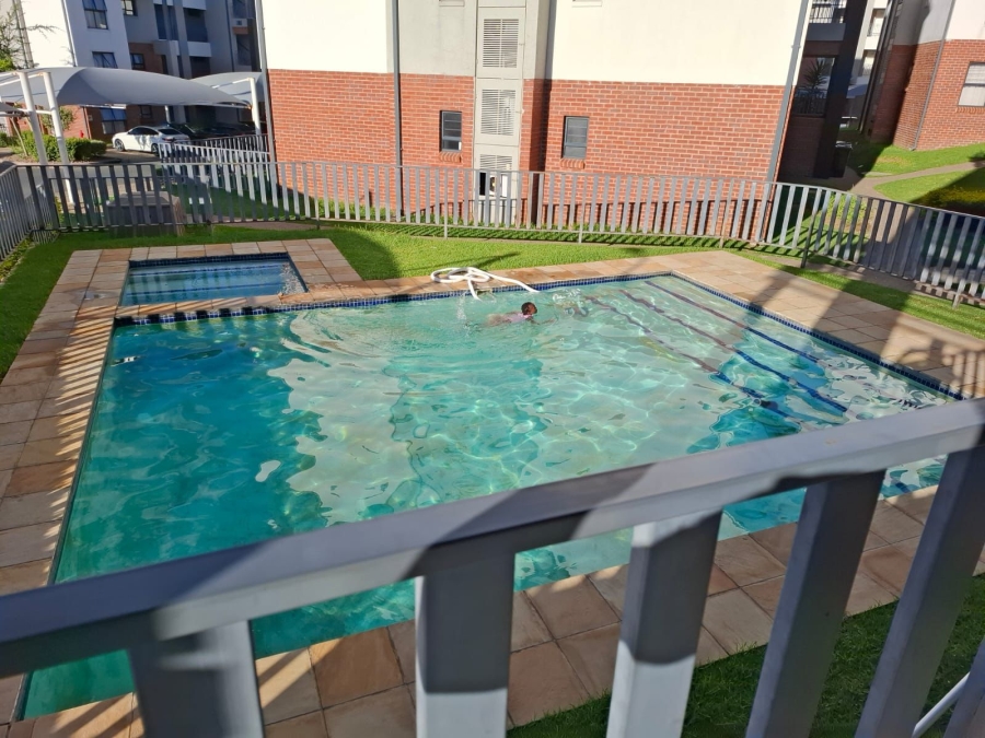 To Let 2 Bedroom Property for Rent in Erand Gardens Gauteng