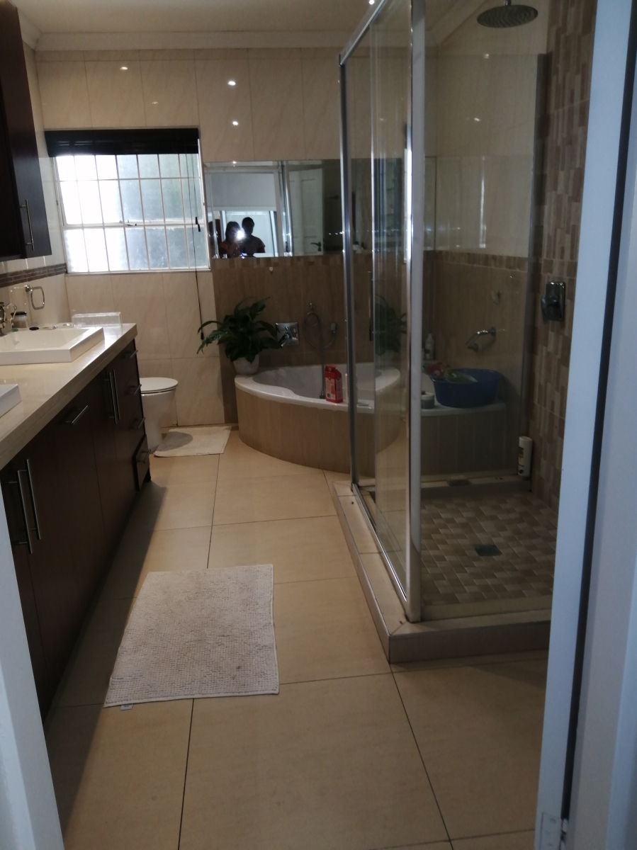 To Let 1 Bedroom Property for Rent in Glenhazel Gauteng