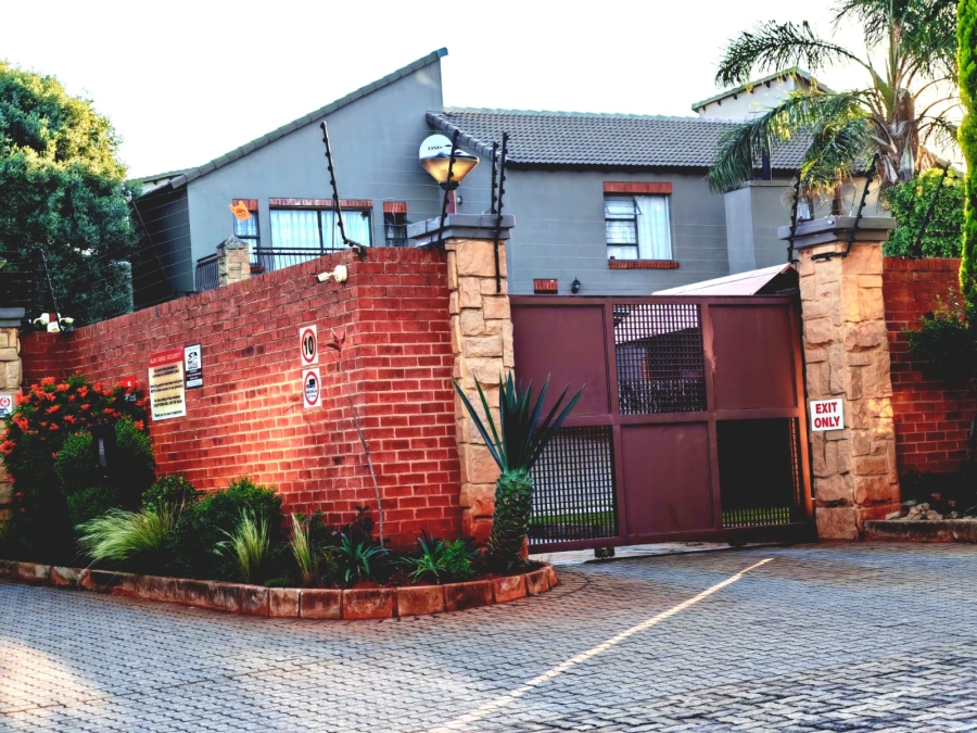 To Let 2 Bedroom Property for Rent in Noordheuwel Gauteng