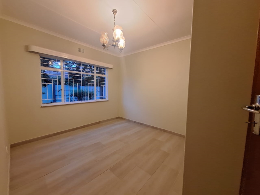 To Let 4 Bedroom Property for Rent in Farrarmere Gauteng