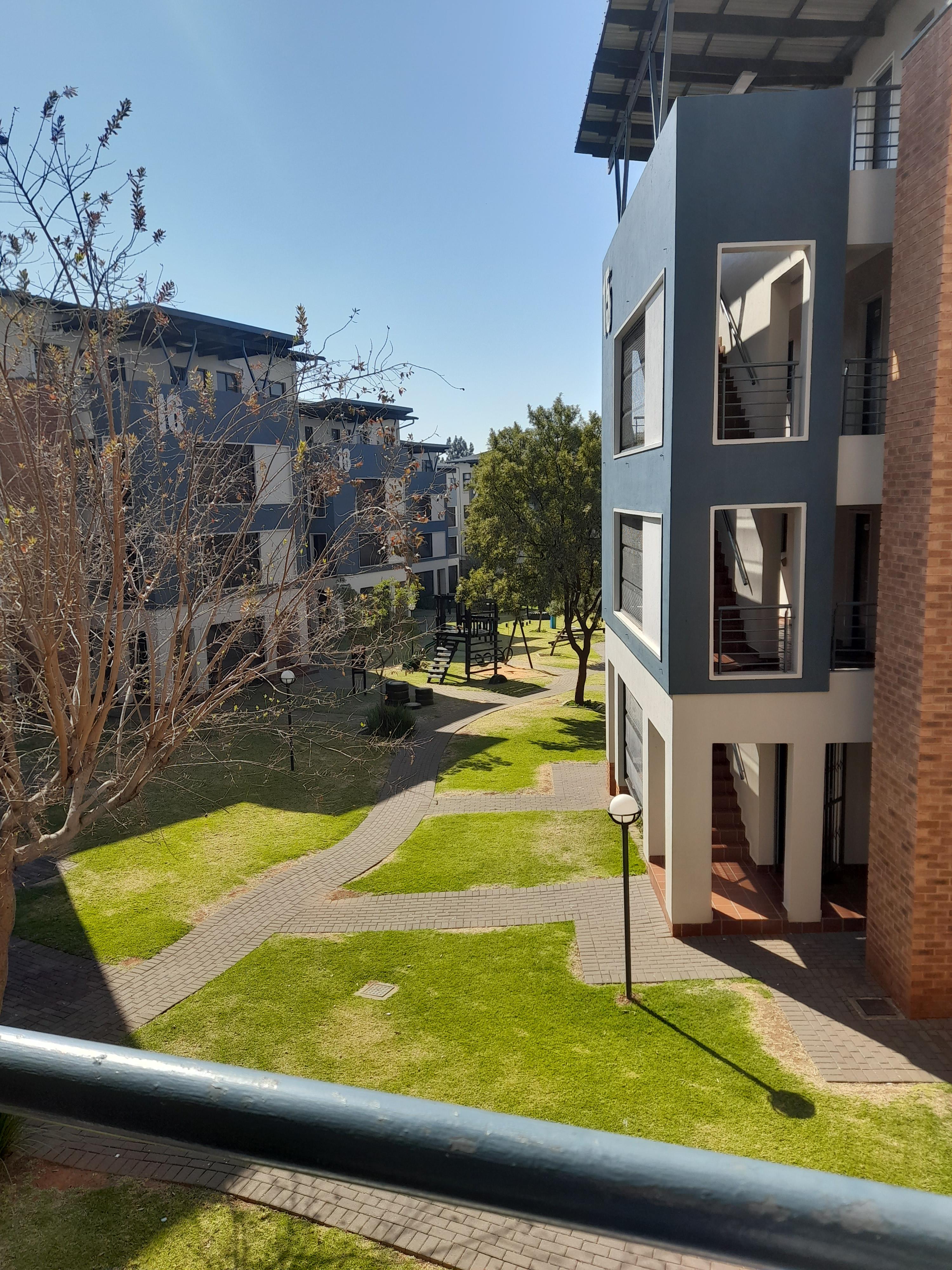 2 Bedroom Property for Sale in Greenstone Park Estate Gauteng