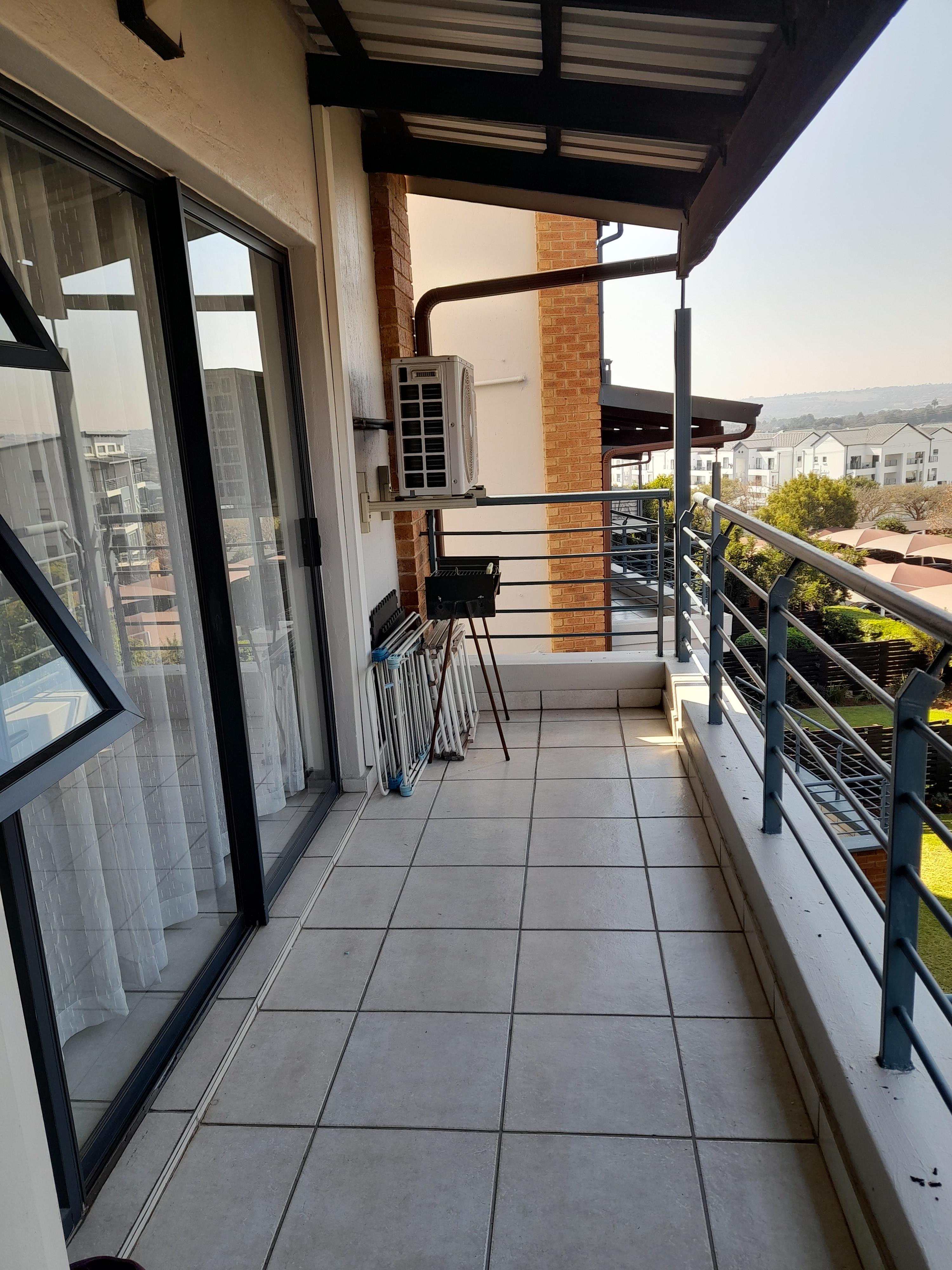 2 Bedroom Property for Sale in Greenstone Park Estate Gauteng