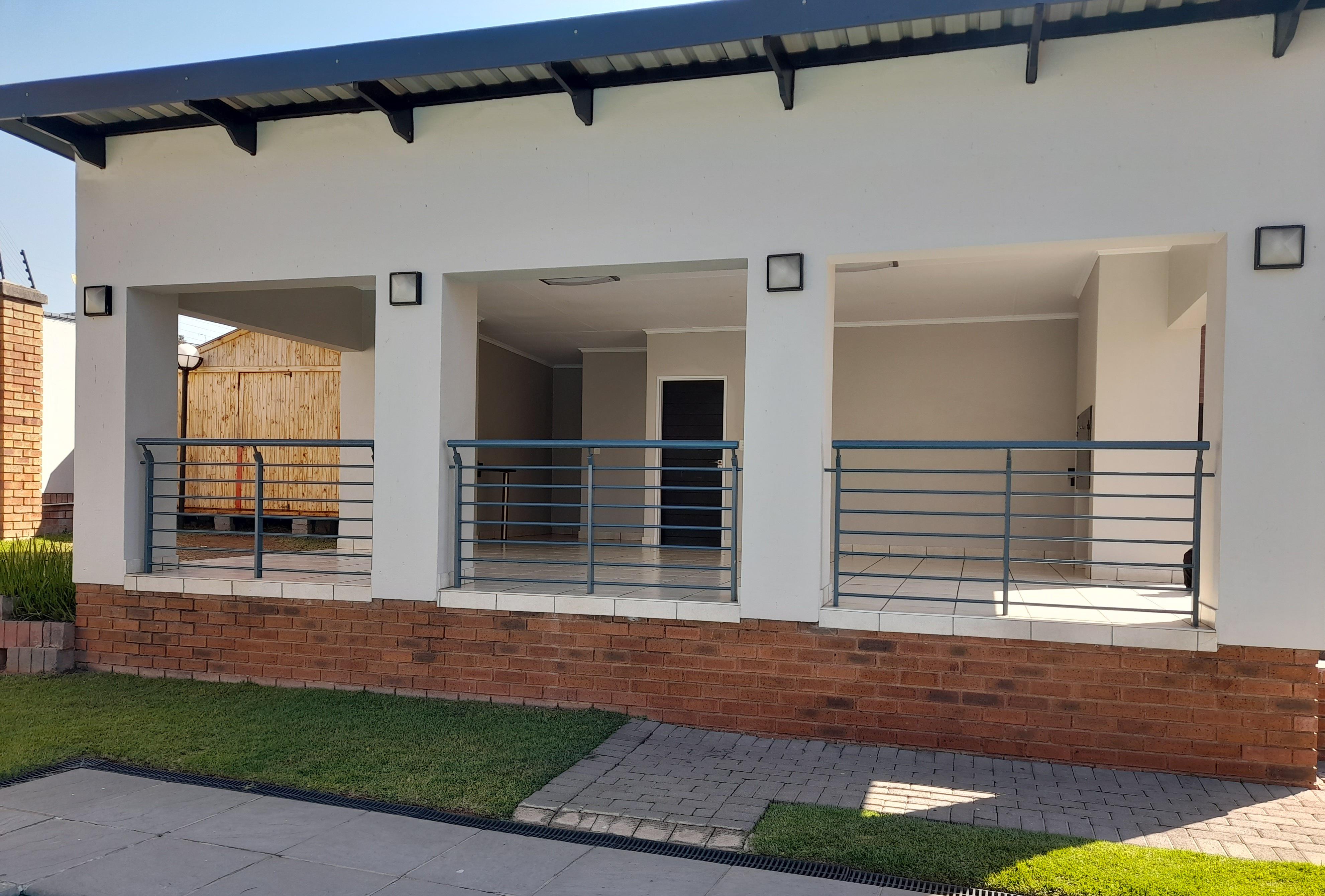 2 Bedroom Property for Sale in Greenstone Park Estate Gauteng