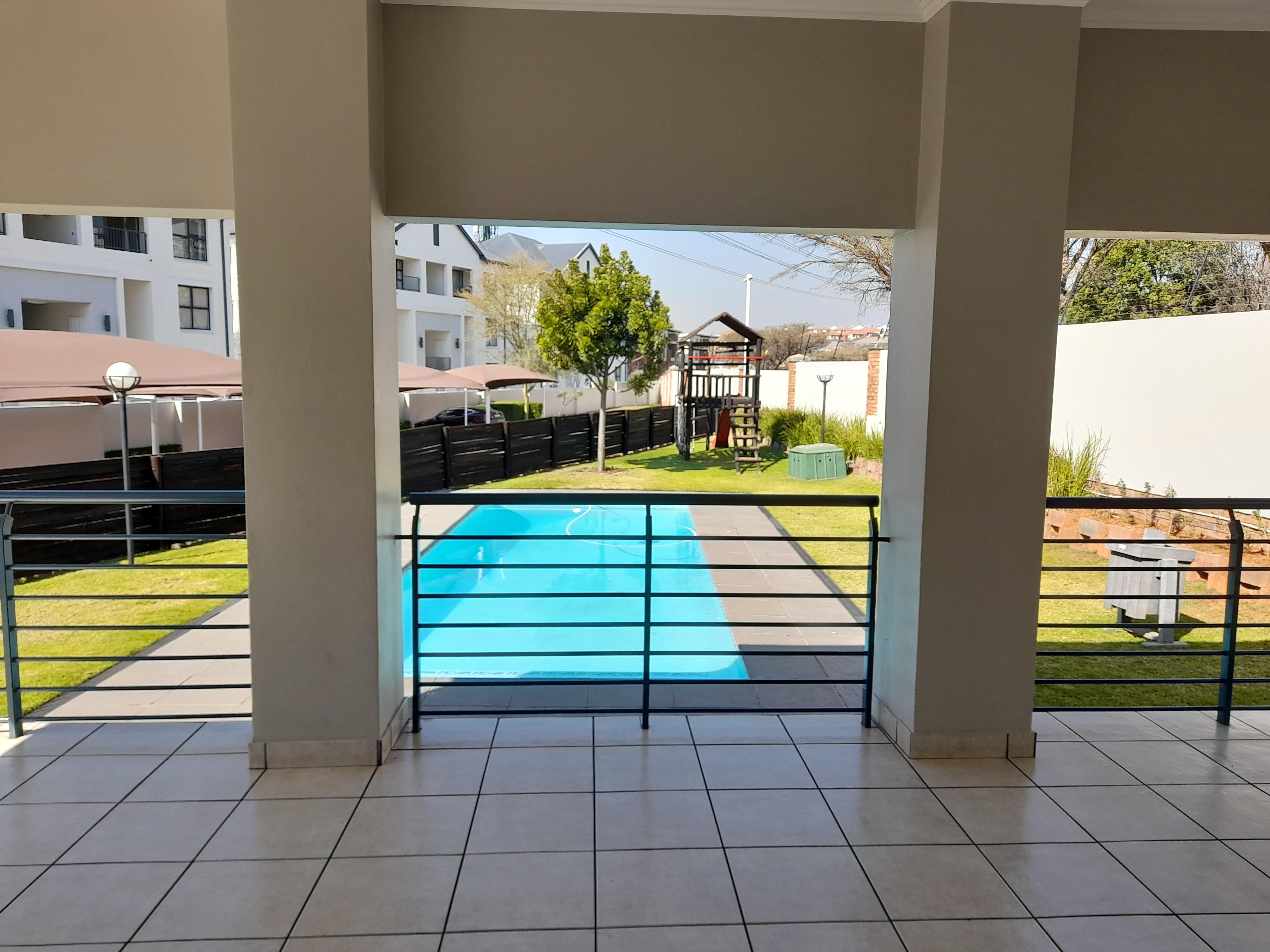 2 Bedroom Property for Sale in Greenstone Park Estate Gauteng