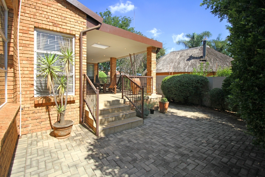 3 Bedroom Property for Sale in Rangeview Gauteng