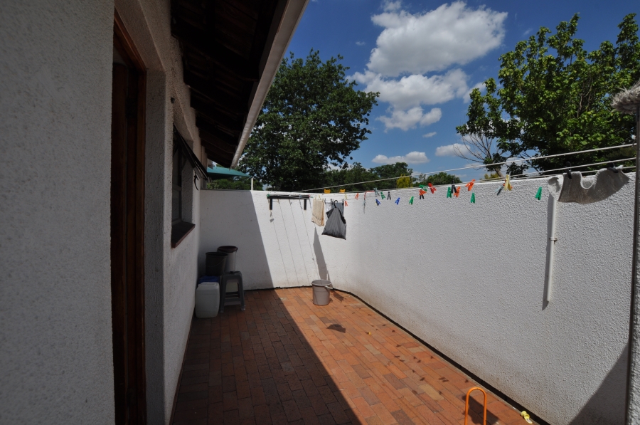 3 Bedroom Property for Sale in Vorna Valley Gauteng